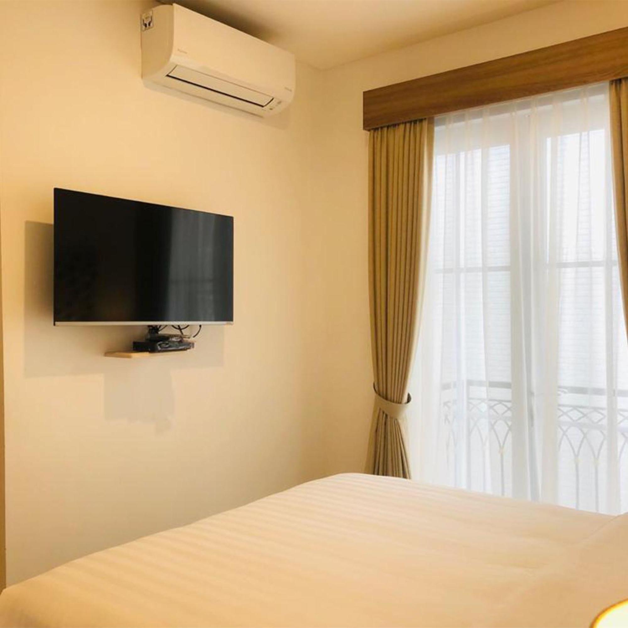 Bening Boutique Hotel Managed By Salak Hospitality Bekasi Ngoại thất bức ảnh